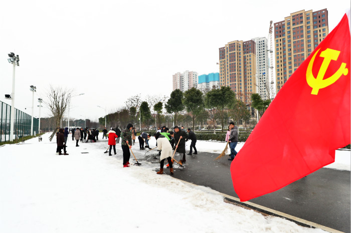 一場(chǎng)雪，體育中心美得不要不要的 但最美的風(fēng)景還是他們(圖7)