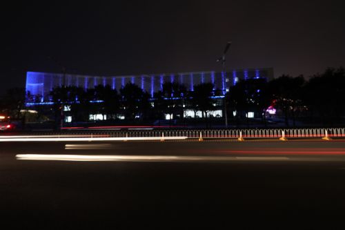 主媒體中心點亮車都夜景(圖3)